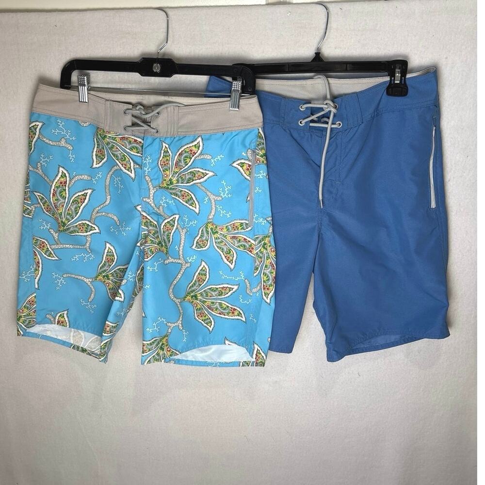 Old Bull Lee Men's Surf Board Shorts Blue and Paisley Print Size 33 Lot of 2